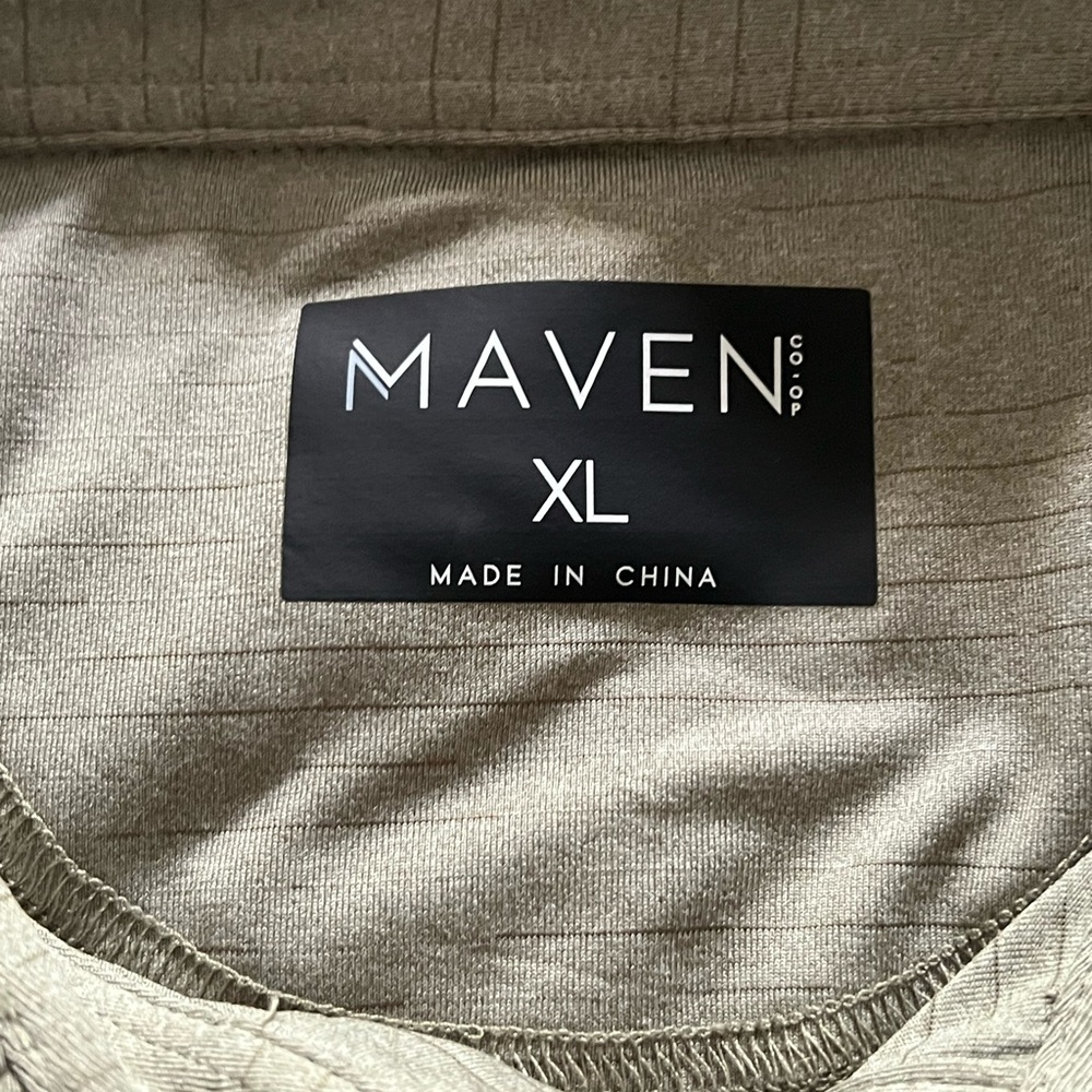 Maven Co-op Men's Green Polo Shirt - Picture 5 of 6